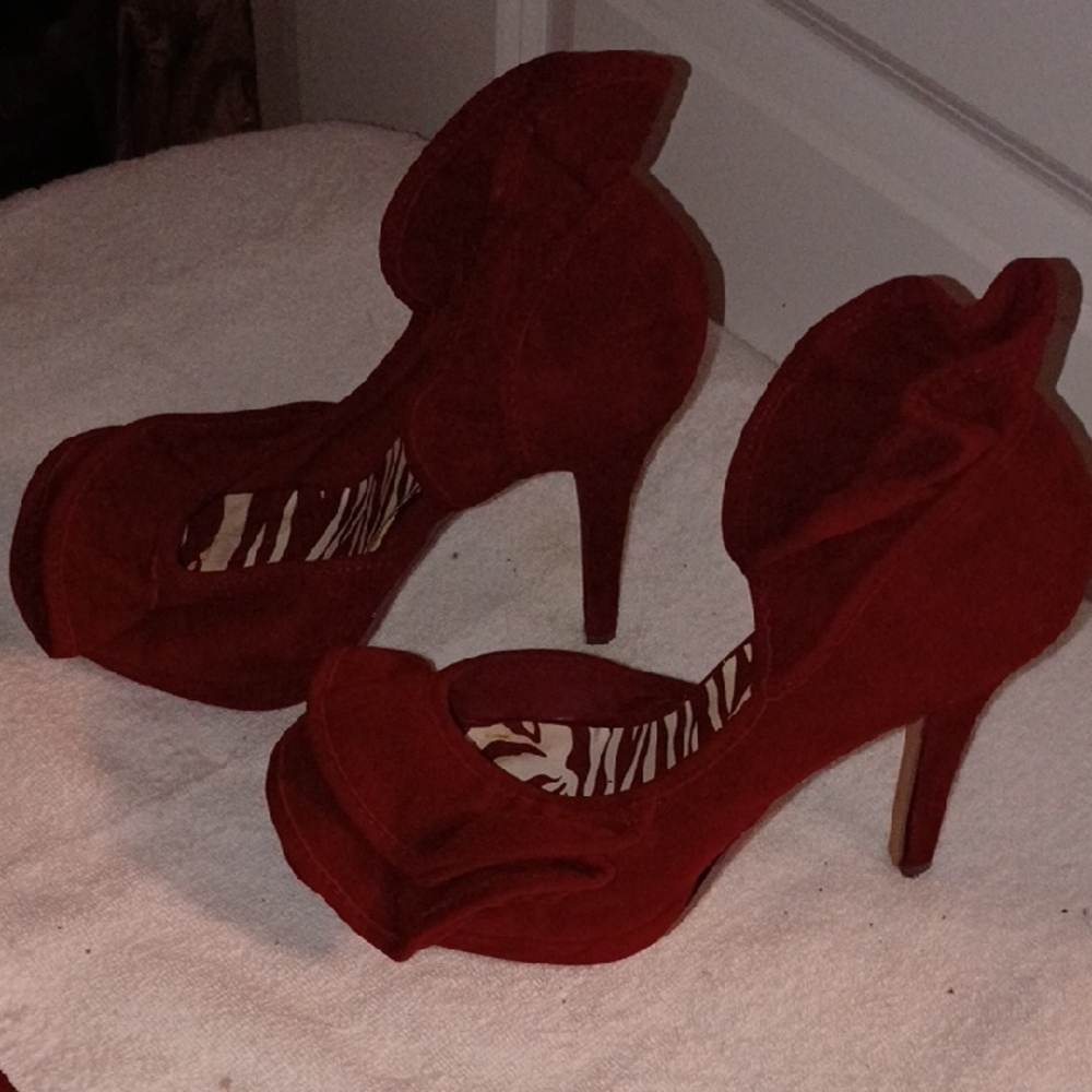 Liliana Bold Red Suede Heels
